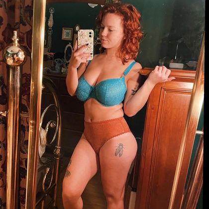 junestrawberriesfree OnlyFans picture