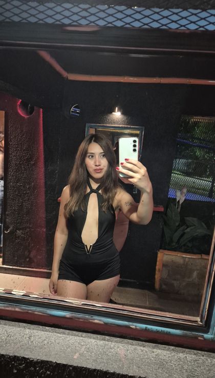 lola_west OnlyFans picture