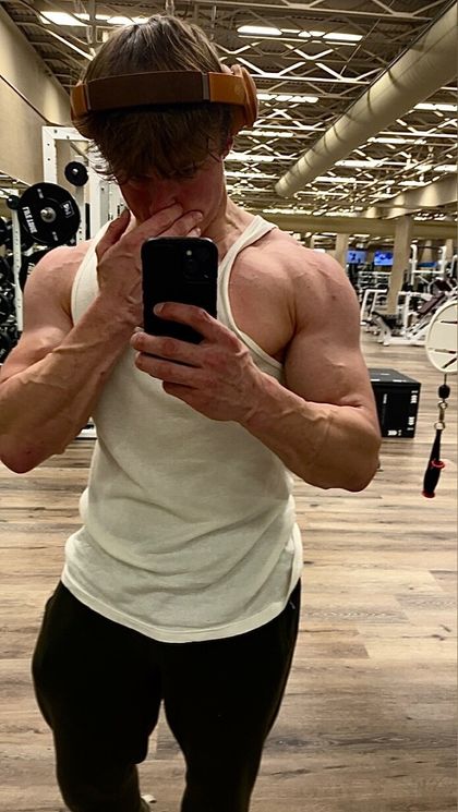 u551855689 OnlyFans picture