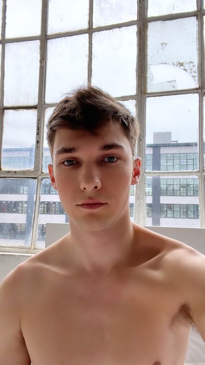 artiomboy33 OnlyFans picture