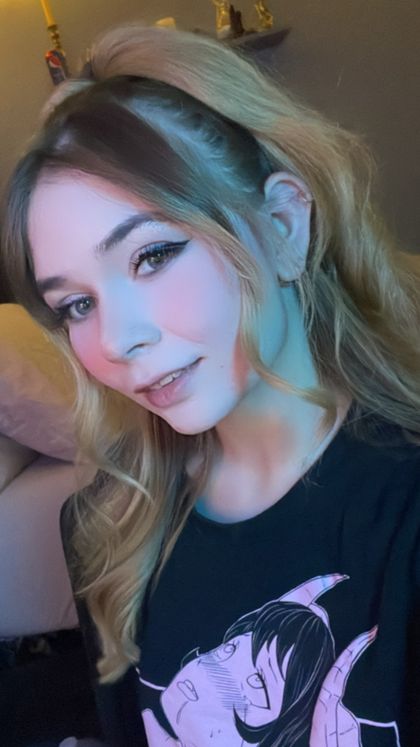 favoritemidwestvixen OnlyFans picture