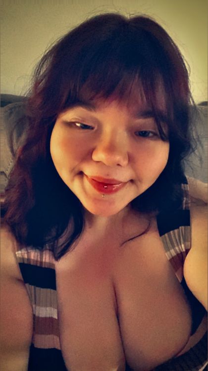 momoshoneyjar OnlyFans picture