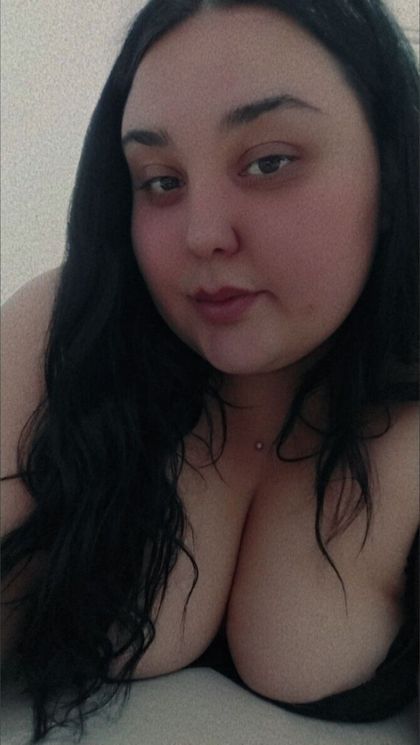 avrilcamii12 OnlyFans picture