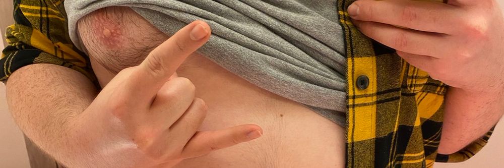 guytwodoorsdown OnlyFans profile picture