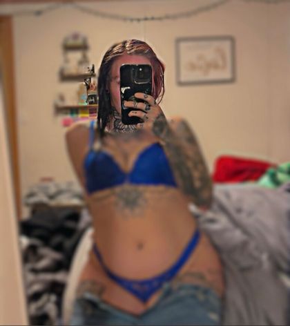 tattedgothgirll OnlyFans picture