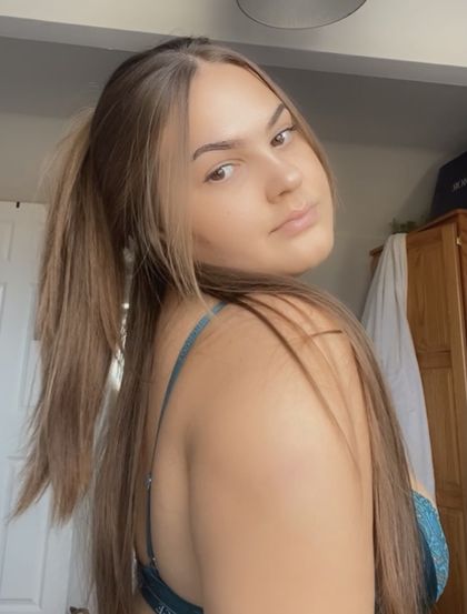 katie-lauren OnlyFans picture