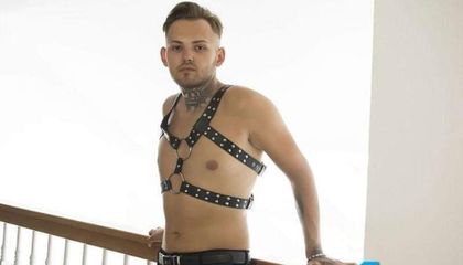 aronwhitechat OnlyFans picture