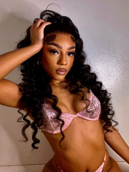 officialandriah OnlyFans picture