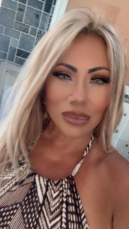 hottotrottots OnlyFans picture