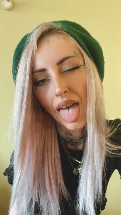 gladycesuicide OnlyFans picture
