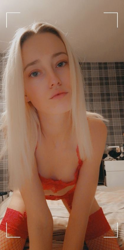 hotwifecaii OnlyFans picture