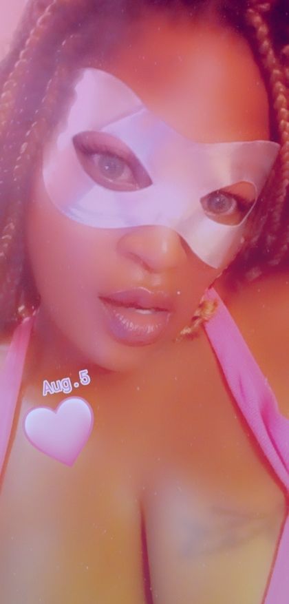 queencarmel9 OnlyFans picture