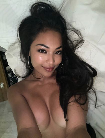 erzabel OnlyFans picture
