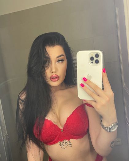 ninaritchie OnlyFans picture