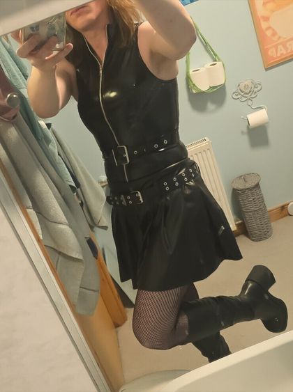 selinabond OnlyFans picture