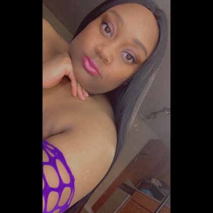 queenteay OnlyFans picture