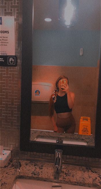 <3