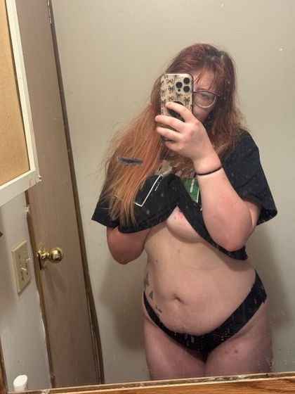 icysarahbear OnlyFans picture