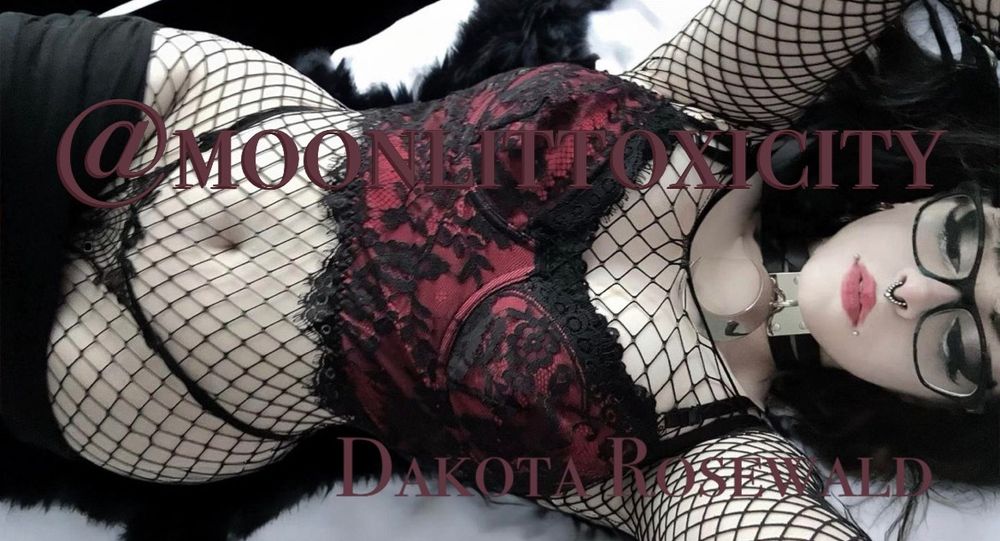 moonlittoxicity OnlyFans profile picture