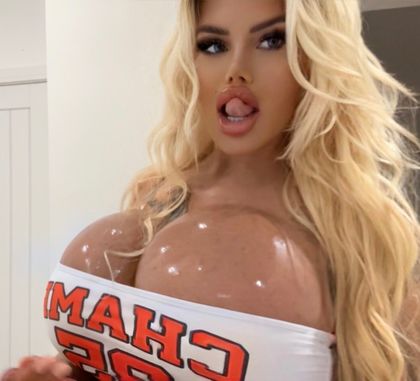 Best Hot Bimbo OnlyFans Accounts FansMetrics com 