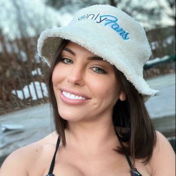 adrianachechik OnlyFans profile picture