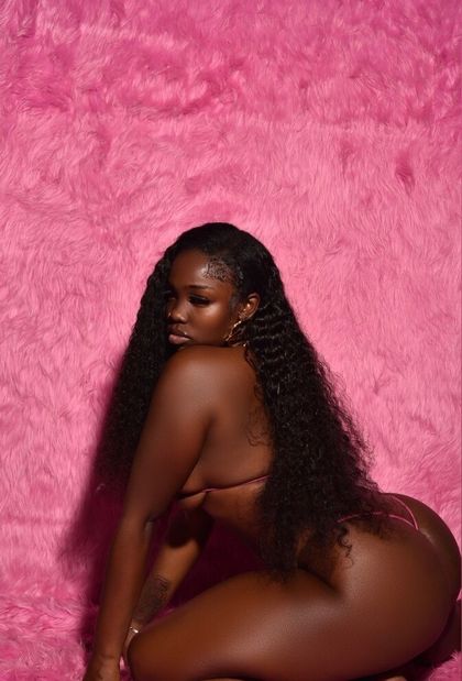 exoticchocolatekisses OnlyFans picture