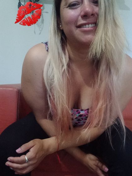 petybombom OnlyFans picture