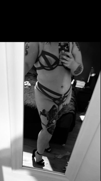 curvygirlx97x OnlyFans picture
