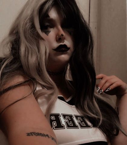 batzblood OnlyFans picture