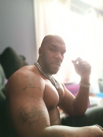 miclong OnlyFans picture