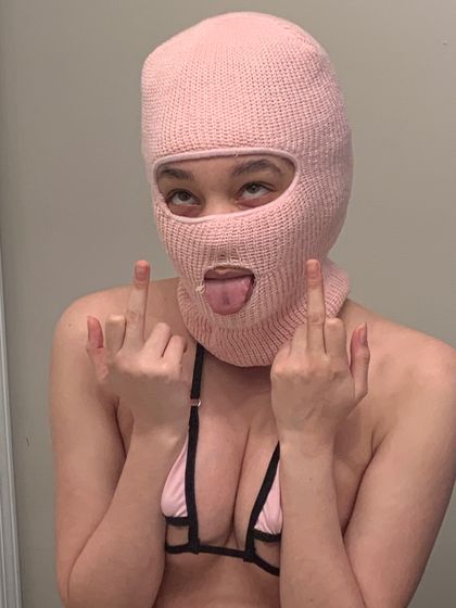 pinkivyyyy OnlyFans picture