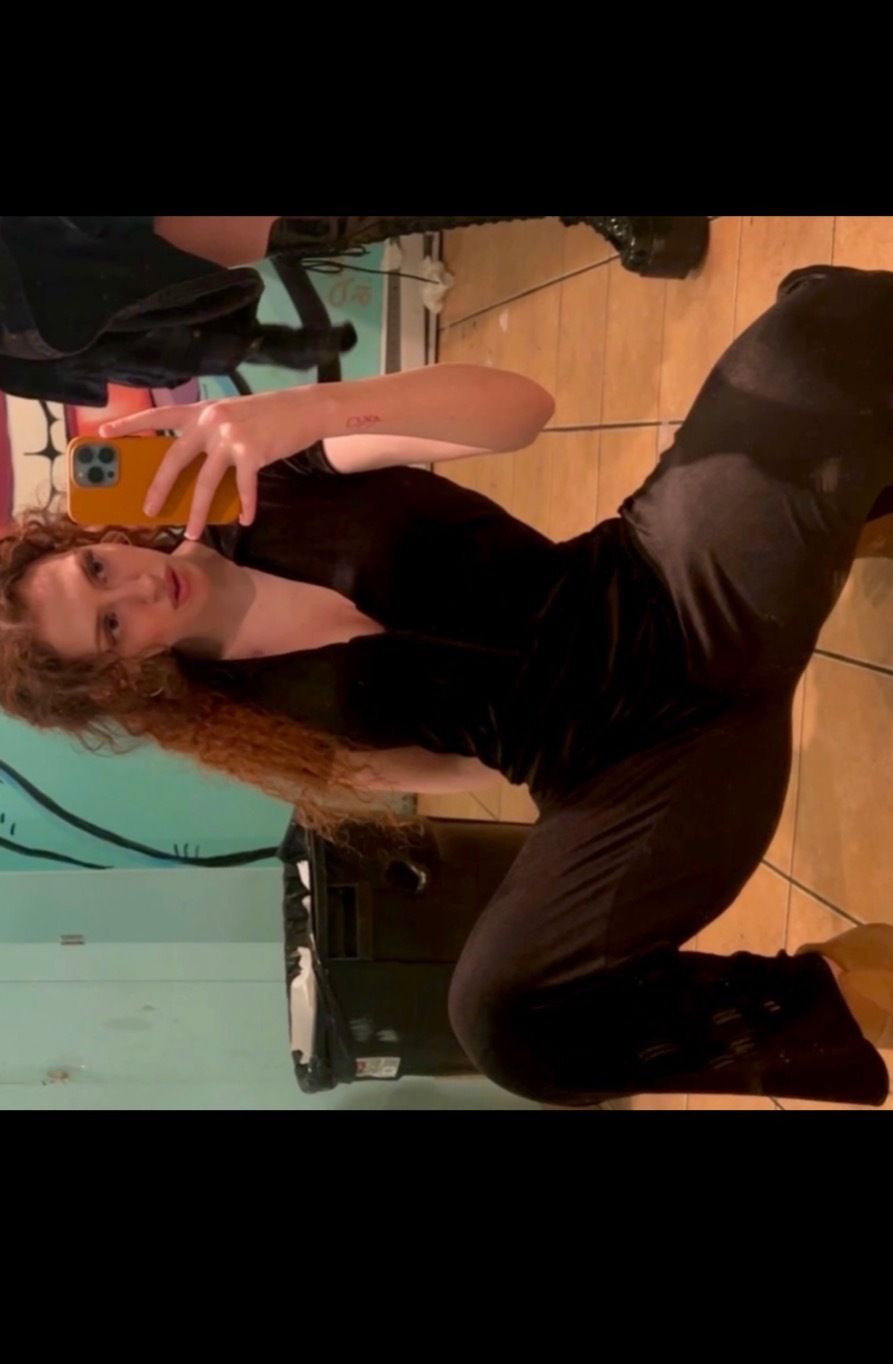 lovelylarak OnlyFans profile picture