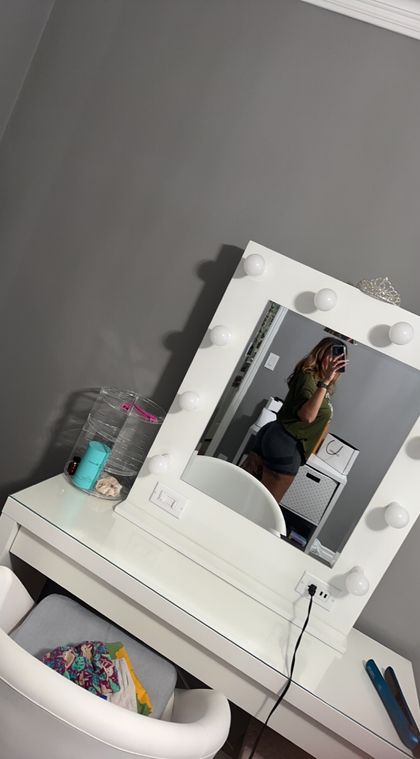 clownnicole OnlyFans picture