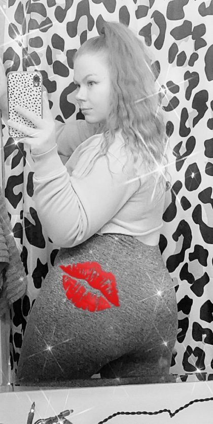 muvameg OnlyFans picture