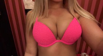 sunbirae OnlyFans - Free Trial - Photos - Socials | FansMetrics.com