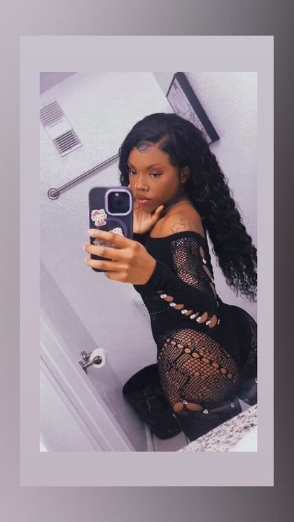 prettyluh.des OnlyFans picture