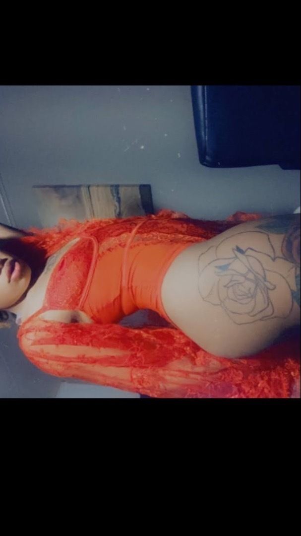 enticing.naylondadon OnlyFans profile picture