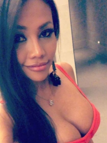 exotic.bella.bee OnlyFans picture