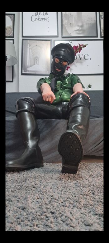 Rubberman22