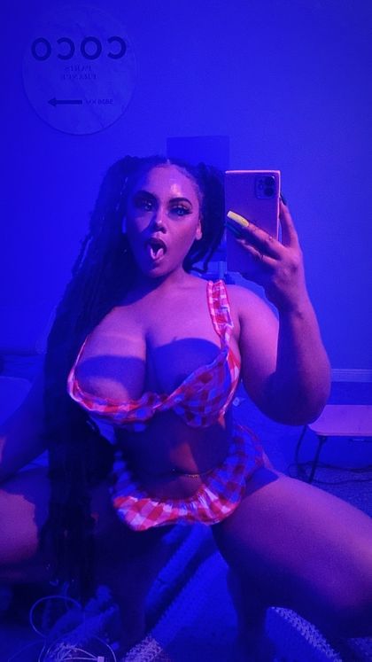 oblongatasplash OnlyFans picture