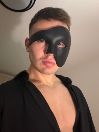 maskedpresencex OnlyFans picture