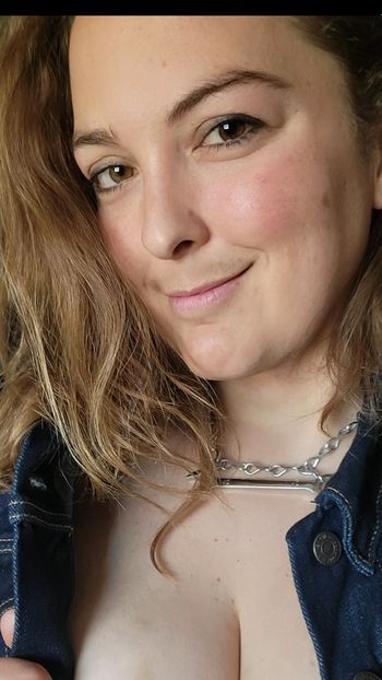 trails_chick OnlyFans - Stats, Graphs, Photos & Profile Comparisons