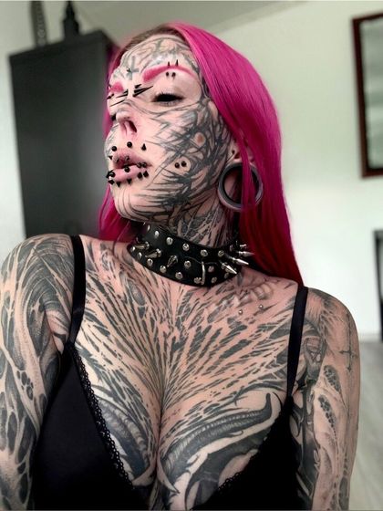 curiosity.bodmod2 OnlyFans picture