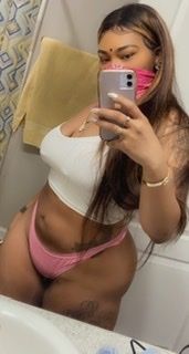 lolachyn OnlyFans picture
