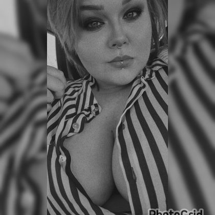inkedandcurvy.22 OnlyFans picture