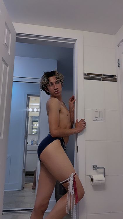 twinkie-femboy OnlyFans picture