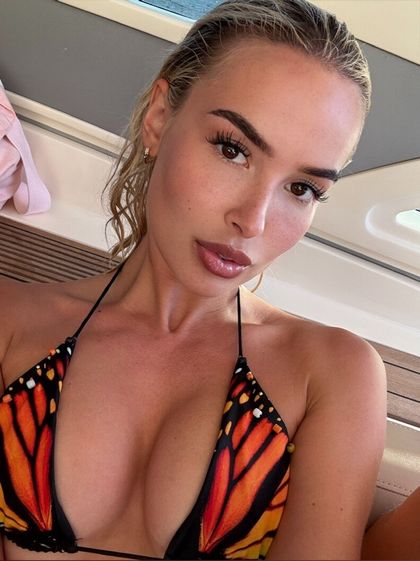 elenakamperivip OnlyFans picture