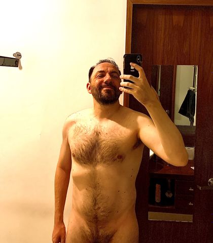 goncuriel OnlyFans picture