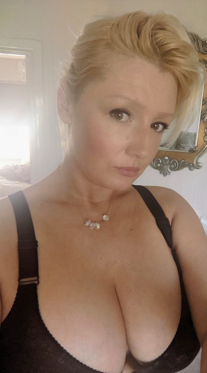 play_boy_model OnlyFans picture