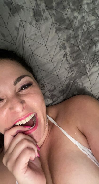 Squirtinggamerslut ButtPlugBetty Leaked - OnlyFans Squirtinggamerslut Leaks